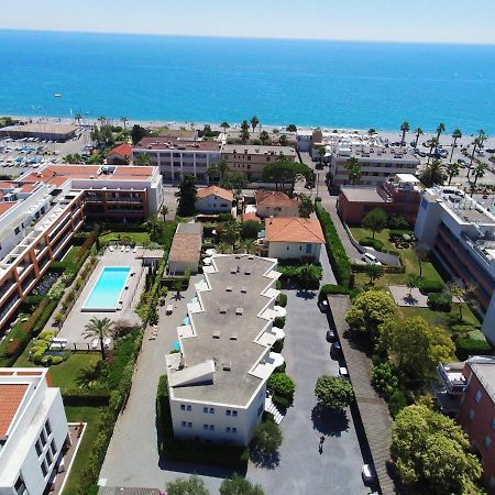 Hotel L'Etape Villeneuve-Loubet Dış mekan fotoğraf